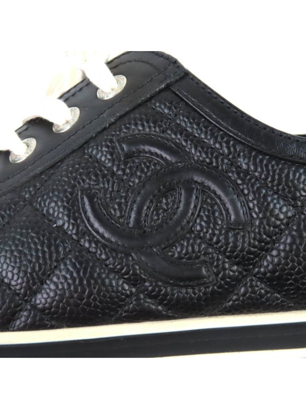 Chanel Caviar Leather CC Logo Quilted Low Cut Sneakers Black White - Picture 8 of 12